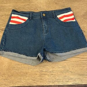 Where’s Waldo? Shorts